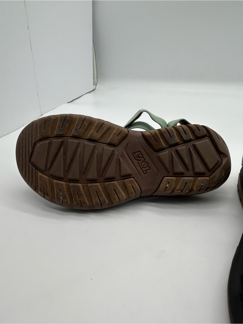 Teva Women’s Hurricane XLT2 Sandals in Basil/Maple Sugar Multi Colorway size 8 - Picture 6 of 7